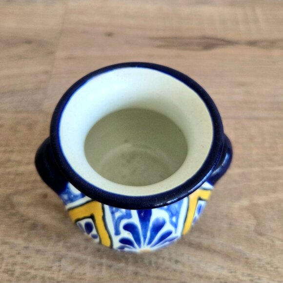 Small vintage hand painted Mexican terracotta/ceramic Talavera bud vase. - Picture 5 of 7